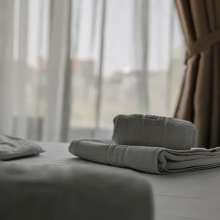 Hella Mamaia-nord Apartament